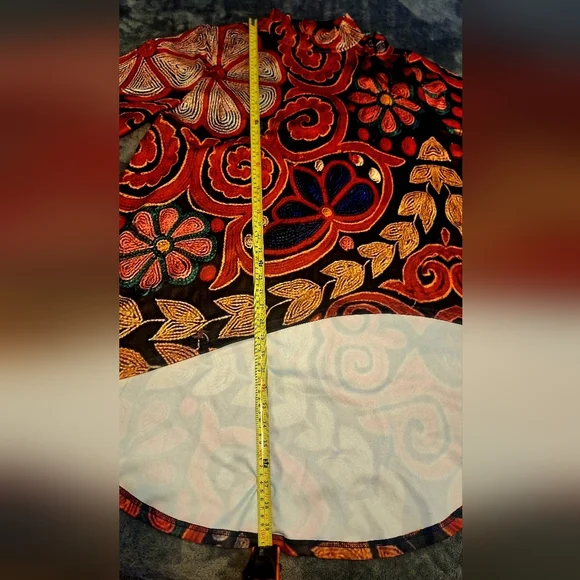 Multicolor Abstract Tunic Top - Picture 11 of 12